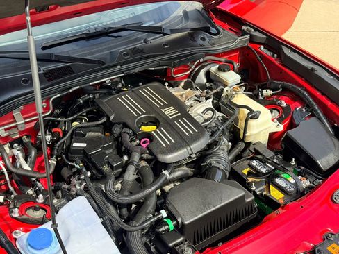 Used 2019 FIAT 124 Spider Lusso w/ Visibility Group image 30