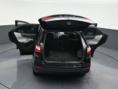 Used 2021 Chevrolet Equinox LS image 35