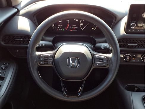 Certified 2025 Honda HR-V LX image 20