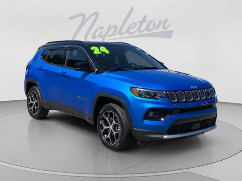 Certified 2024 Jeep Compass Limited AWD/4WD image 8