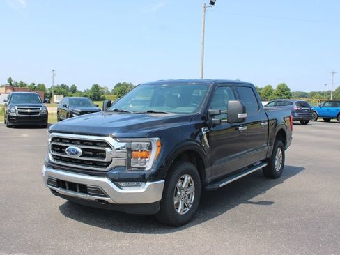 Used 2022 Ford F150 XLT w/ Equipment Group 302A High AWD/4WD image 4