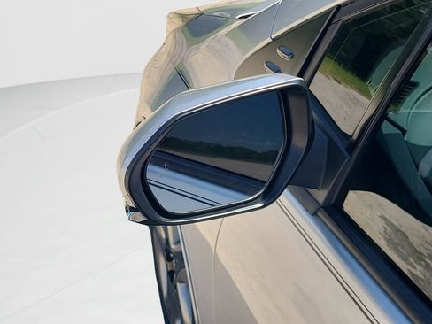 Certified 2021 Toyota Prius XLE FWD image 25