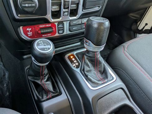 Used 2023 Jeep Wrangler Unlimited Rubicon image 20