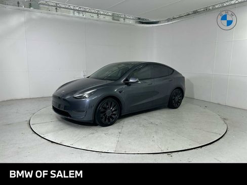Used 2022 Tesla Model Y Performance image 1