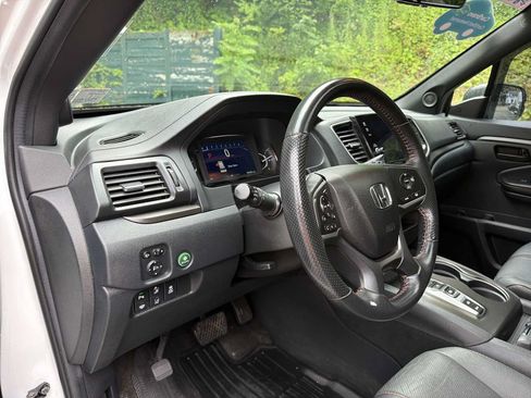 Used 2022 Honda Passport TrailSport image 10