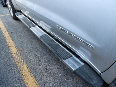 Used 2019 GMC Sierra 1500 SLT image 19