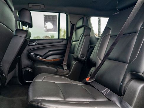 Used 2020 Chevrolet Suburban Premier AWD/4WD image 24