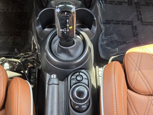 Used 2024 MINI Cooper S FWD image 25