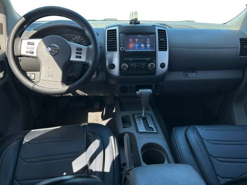 Used 2019 Nissan Frontier SV RWD image 12