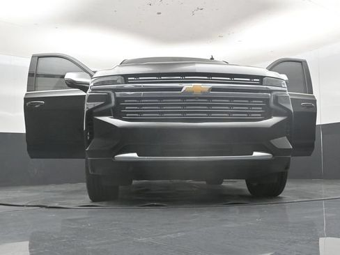 Used 2022 Chevrolet Tahoe Premier AWD/4WD image 65