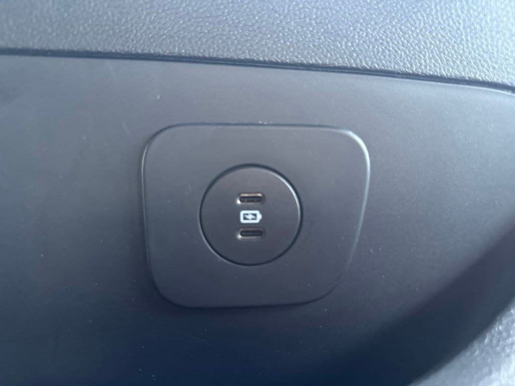 Used 2025 Ford Explorer ST-Line AWD/4WD image 16