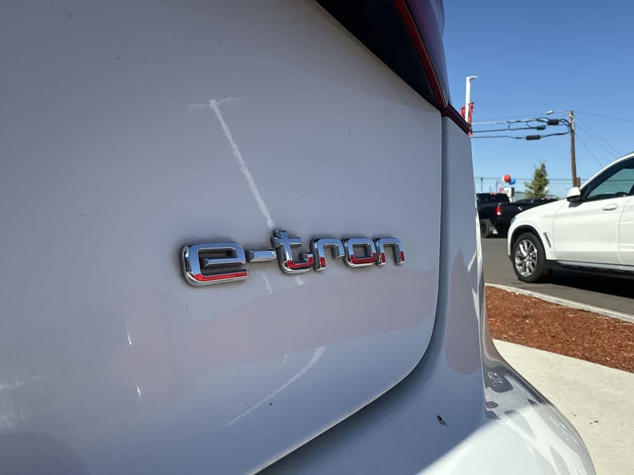 Used 2018 Audi A3 e-tron Premium Plus w/ Premium Plus Package FWD image 9