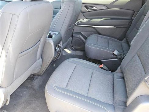 Used 2025 Chevrolet Traverse LT w/ Driver Confidence Package image 21