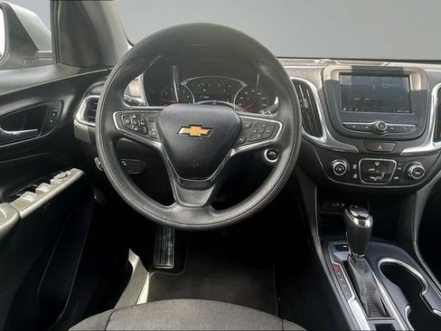 Used 2021 Chevrolet Equinox LT w/ LPO, Cargo Package AWD/4WD image 8