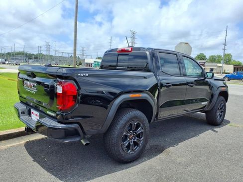 New 2025 GMC Canyon Elevation w/ Convenience Package image 7