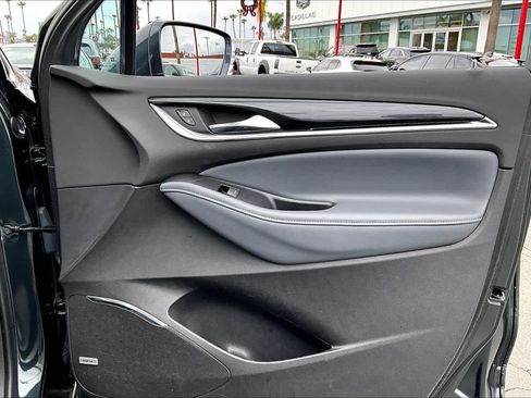 Used 2018 Buick Enclave Premium w/ Experience Buick Package image 21