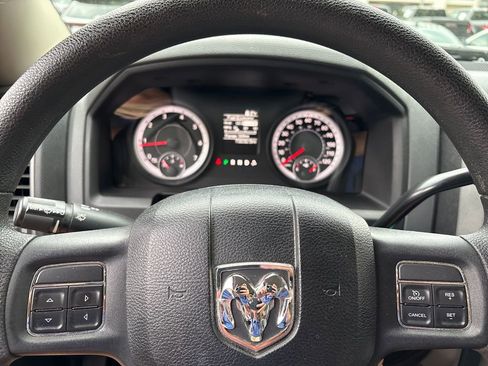 Used 2013 RAM 1500 Express AWD/4WD image 19