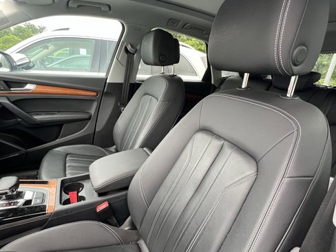 Used 2023 Audi Q5 2.0T Premium Plus w/ Premium Plus Package AWD/4WD image 16