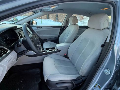 Used 2016 Hyundai Sonata SE image 4