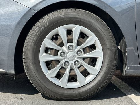 Used 2021 Kia Forte Sedan image 21