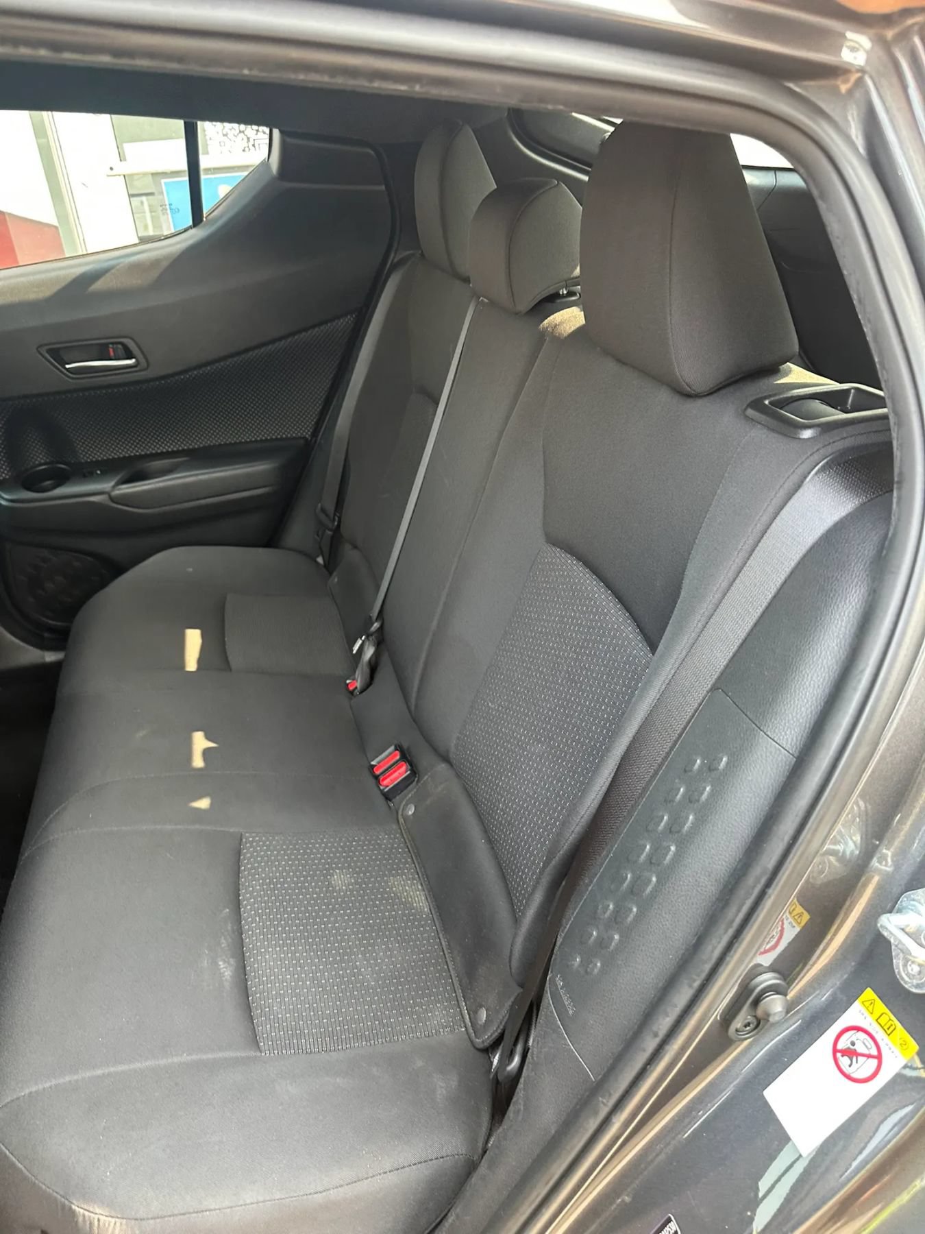 Used 2018 Toyota C-HR XLE FWD image 16