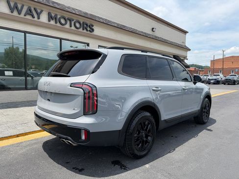 Used 2024 Kia Telluride SX Prestige X-Pro AWD/4WD image 3
