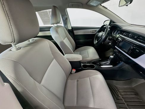 Used 2016 Toyota Corolla LE FWD image 25