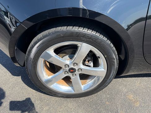 Used 2006 Pontiac Solstice Convertible w/ Premium Package RWD image 50