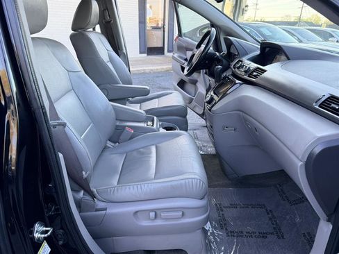 Used 2015 Honda Odyssey Touring image 11