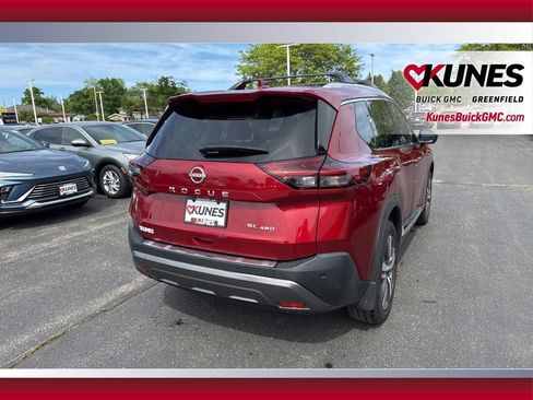 Used 2023 Nissan Rogue SL AWD/4WD image 9