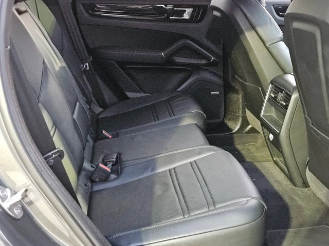 Used 2020 Porsche Cayenne AWD/4WD image 20