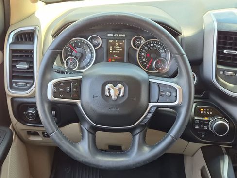 Used 2019 RAM 1500 Big Horn AWD/4WD image 22