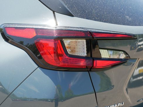 Used 2024 Subaru Crosstrek 2.0i Premium w/ Crosstrek Mirror Package AWD/4WD image 17