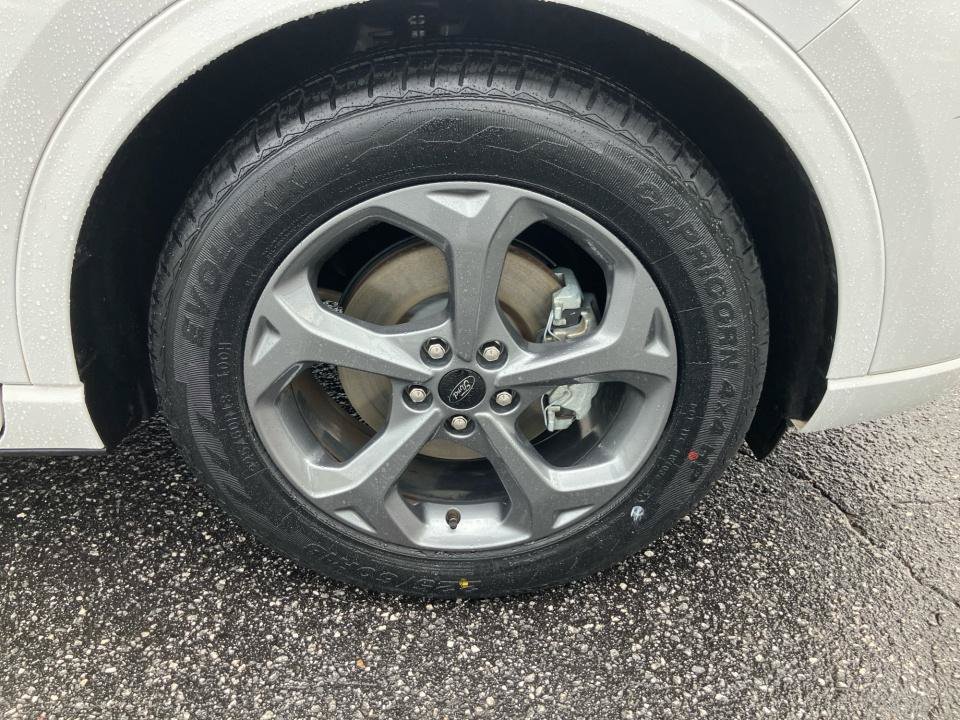 Used 2023 Ford Escape ST-Line w/ Tech Pack #1 FWD image 29