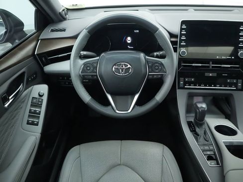 Used 2021 Toyota Avalon Limited w/ Advanced Safety Package image 10