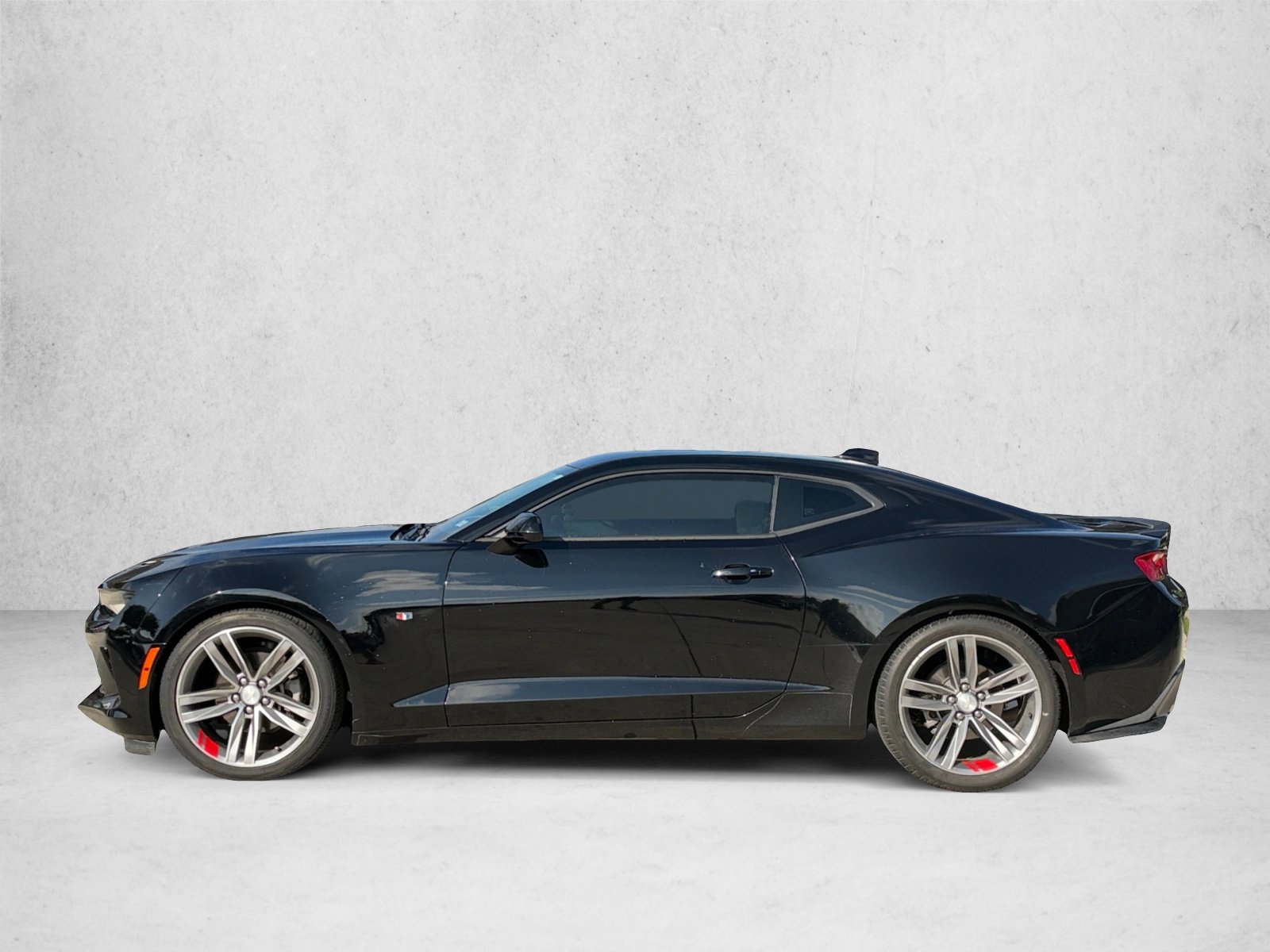 Used 2018 Chevrolet Camaro LT w/ RS Package RWD image 8