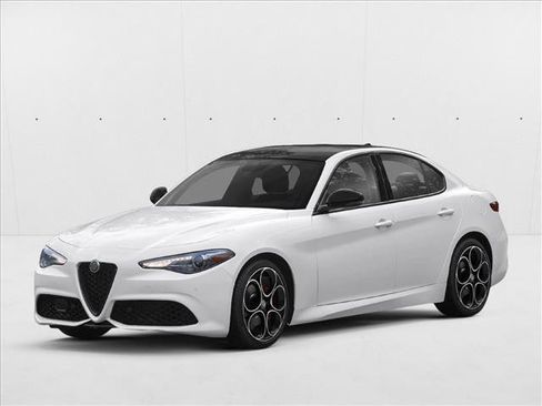 Used 2023 Alfa Romeo Giulia Veloce RWD image 1