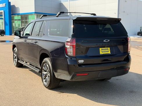 Used 2024 Chevrolet Suburban Z71 w/ Luxury Package image 8