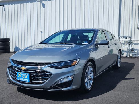 Used 2024 Chevrolet Malibu LT FWD image 1