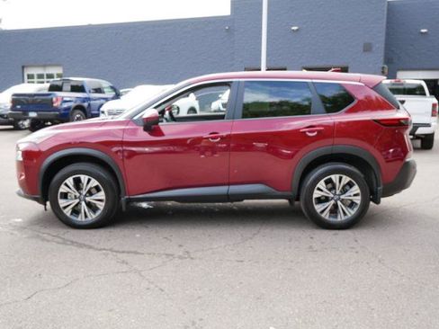 Certified 2023 Nissan Rogue SV AWD/4WD image 2