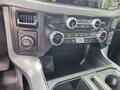 New 2026 Ford F150 XLT w/ Equipment Group 302A MID image 31