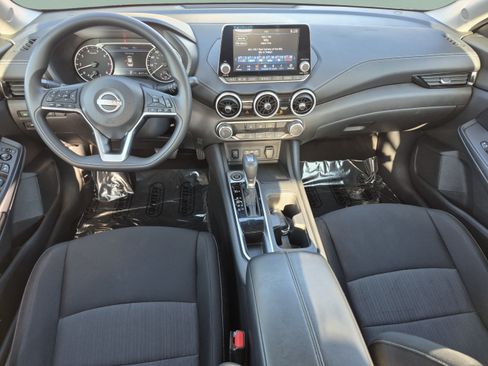 Certified 2024 Nissan Sentra SV FWD image 12