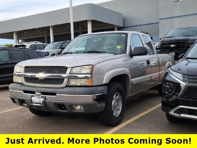Used 2004 Chevrolet Silverado 1500 4x4 Extended Cab w/ Light Duty Power Package image 1