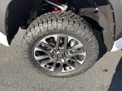 New 2026 Toyota Tundra Limited AWD/4WD image 34