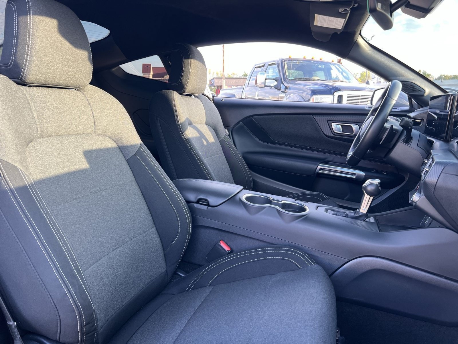 Used 2025 Ford Mustang GT RWD image 24