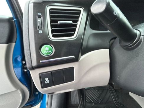Used 2013 Honda Civic LX image 16