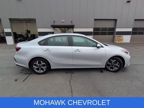Used 2019 Kia Forte LXS image 6