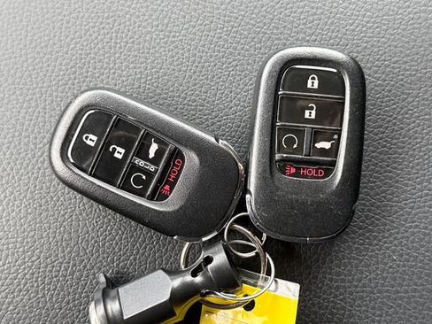 Used 2023 Honda Pilot Elite image 36
