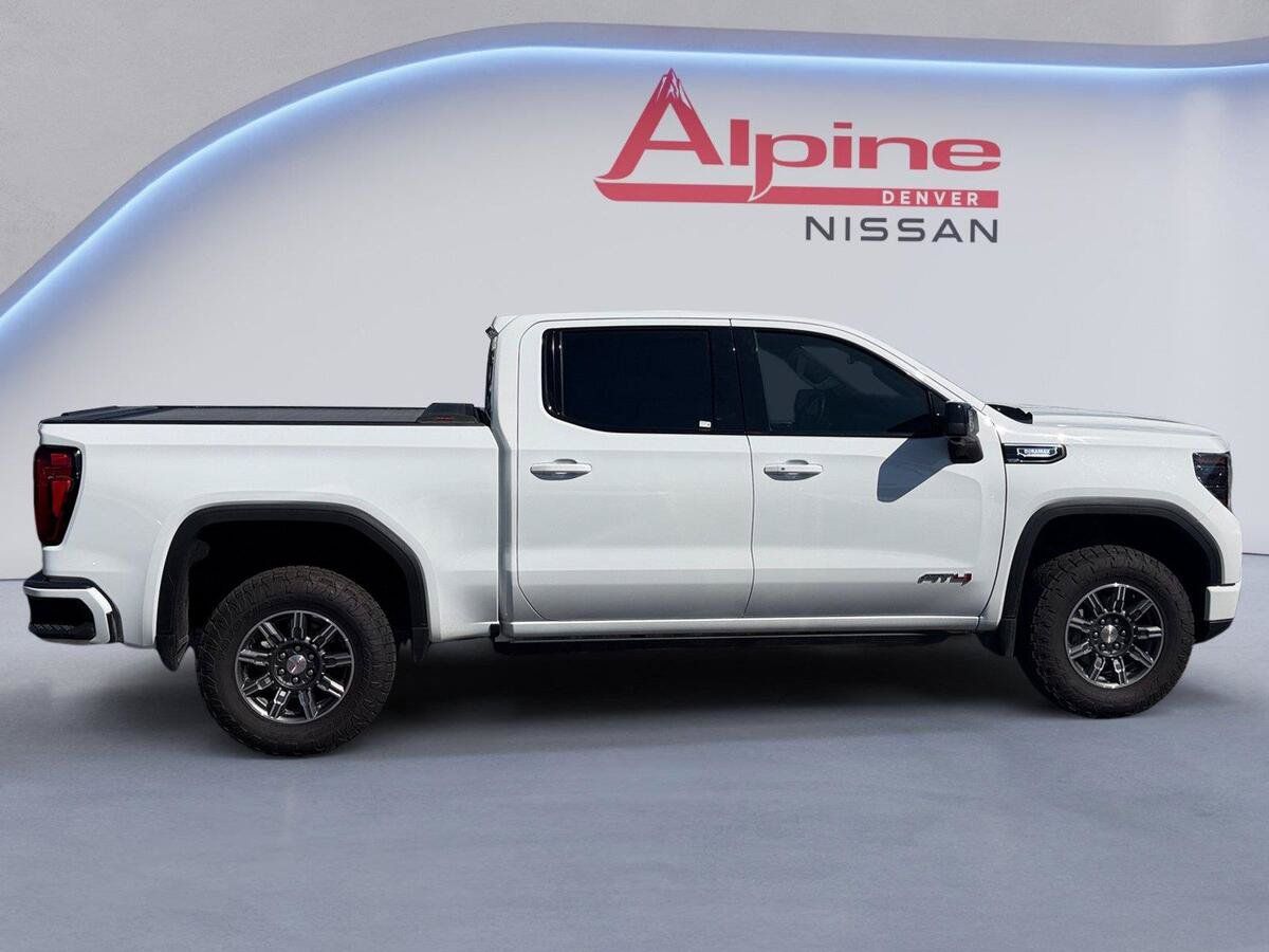 Used 2024 GMC Sierra 1500 AT4 w/ AT4 Preferred Package AWD/4WD image 6