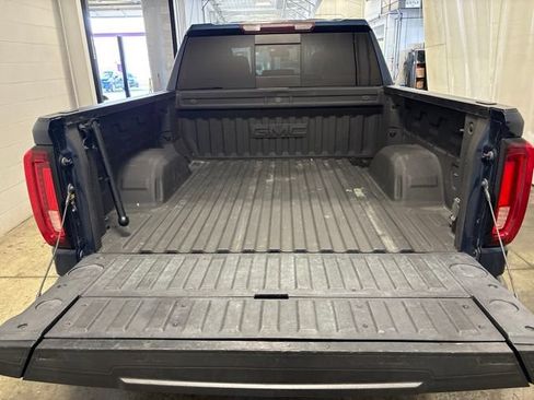 Used 2021 GMC Sierra 1500 SLT w/ SLT Premium Plus Package AWD/4WD image 35